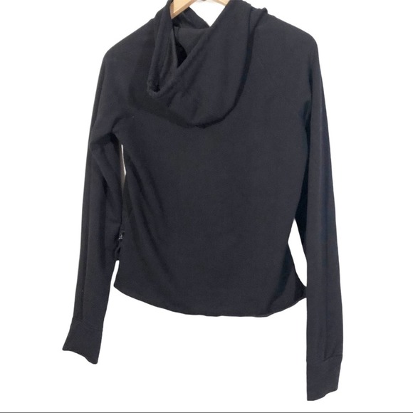 Reebok Metro Popover Cropped Hoodie Pullover Sweatshirt Black White Size XS - Picture 4 of 8